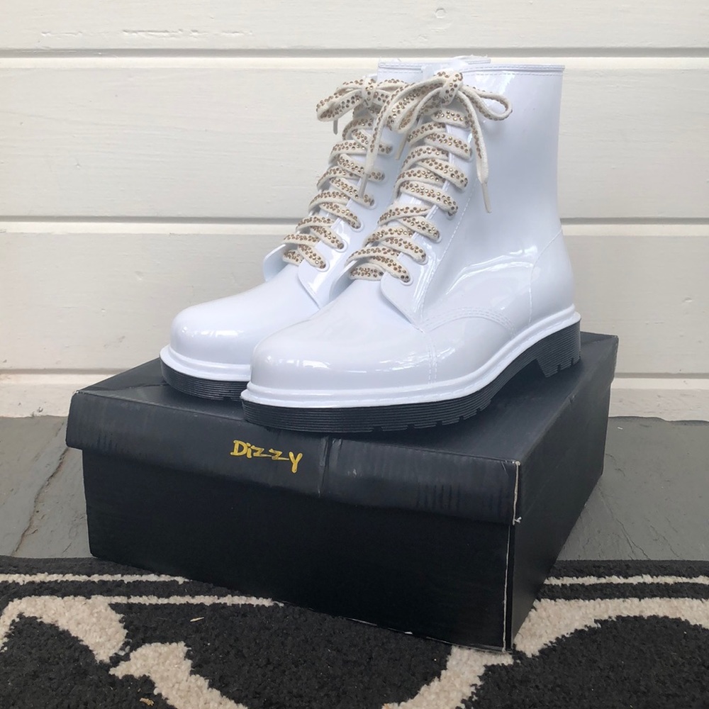 Dizzy Regan Beaded Lace Rain Boots